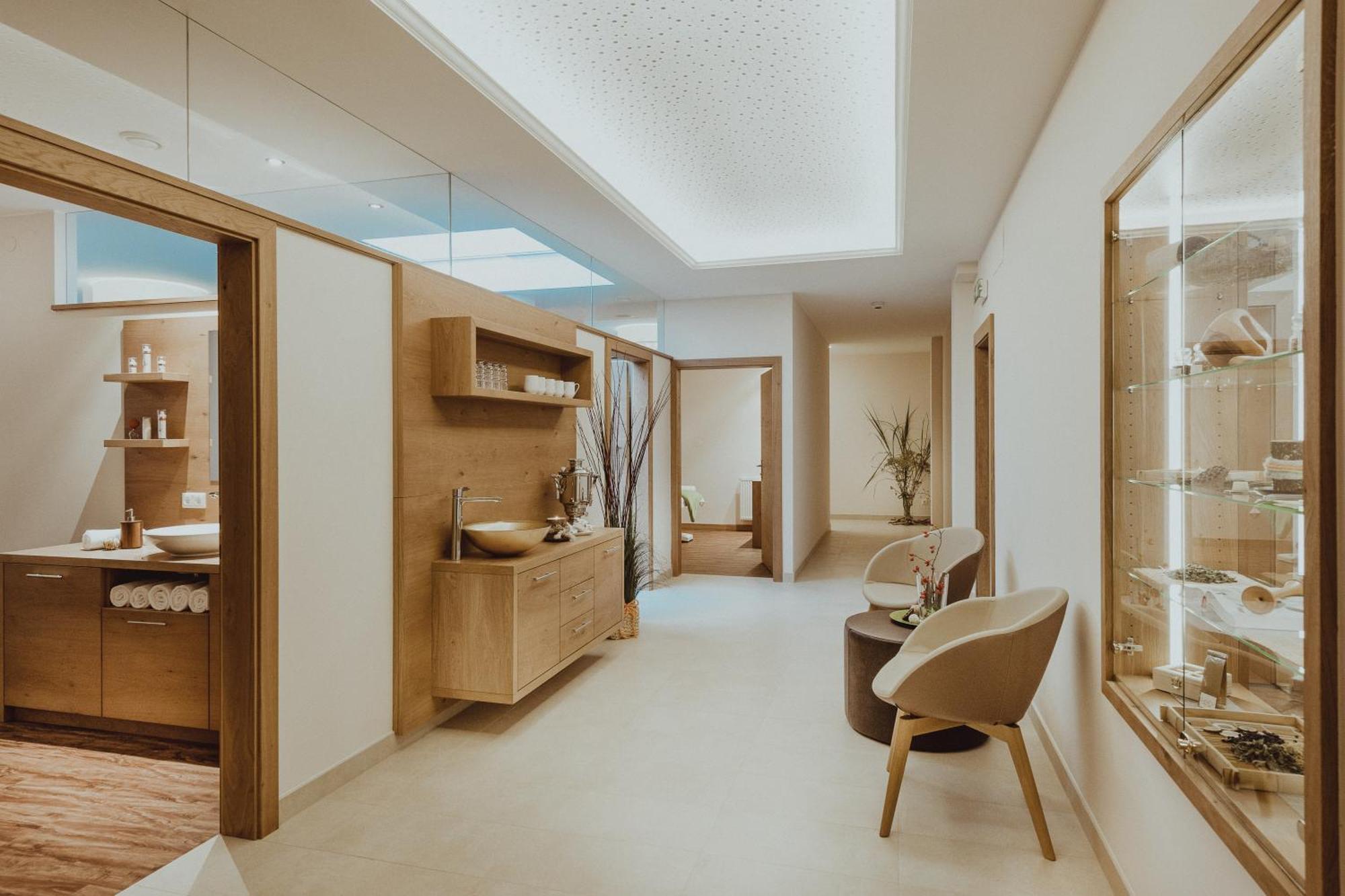 Appartement Hotel Panorama-Im Bademantel Direkt In Die Alpentherme Bad Hofgastein Dış mekan fotoğraf
